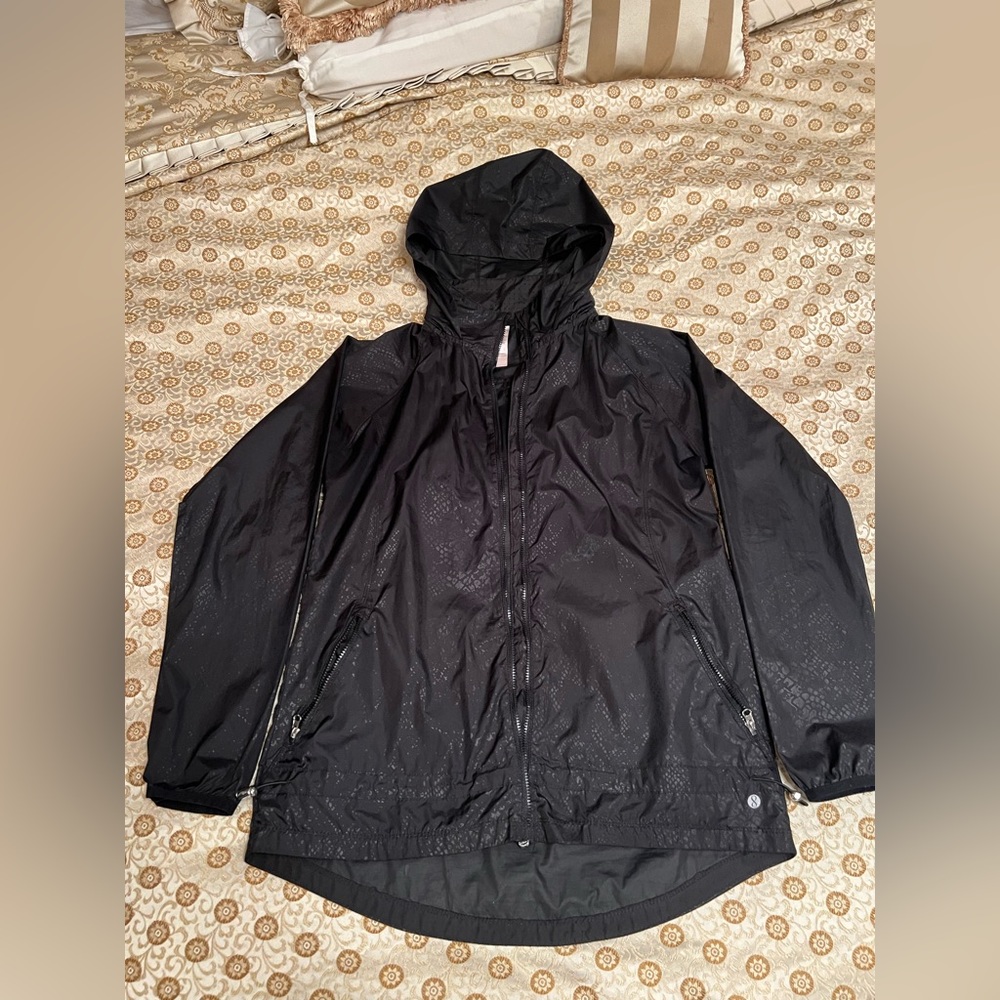 Layer 8 running jacket, great condition